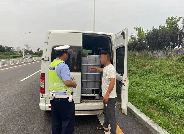 7月份全市范圍內(nèi)面包車集中整治！